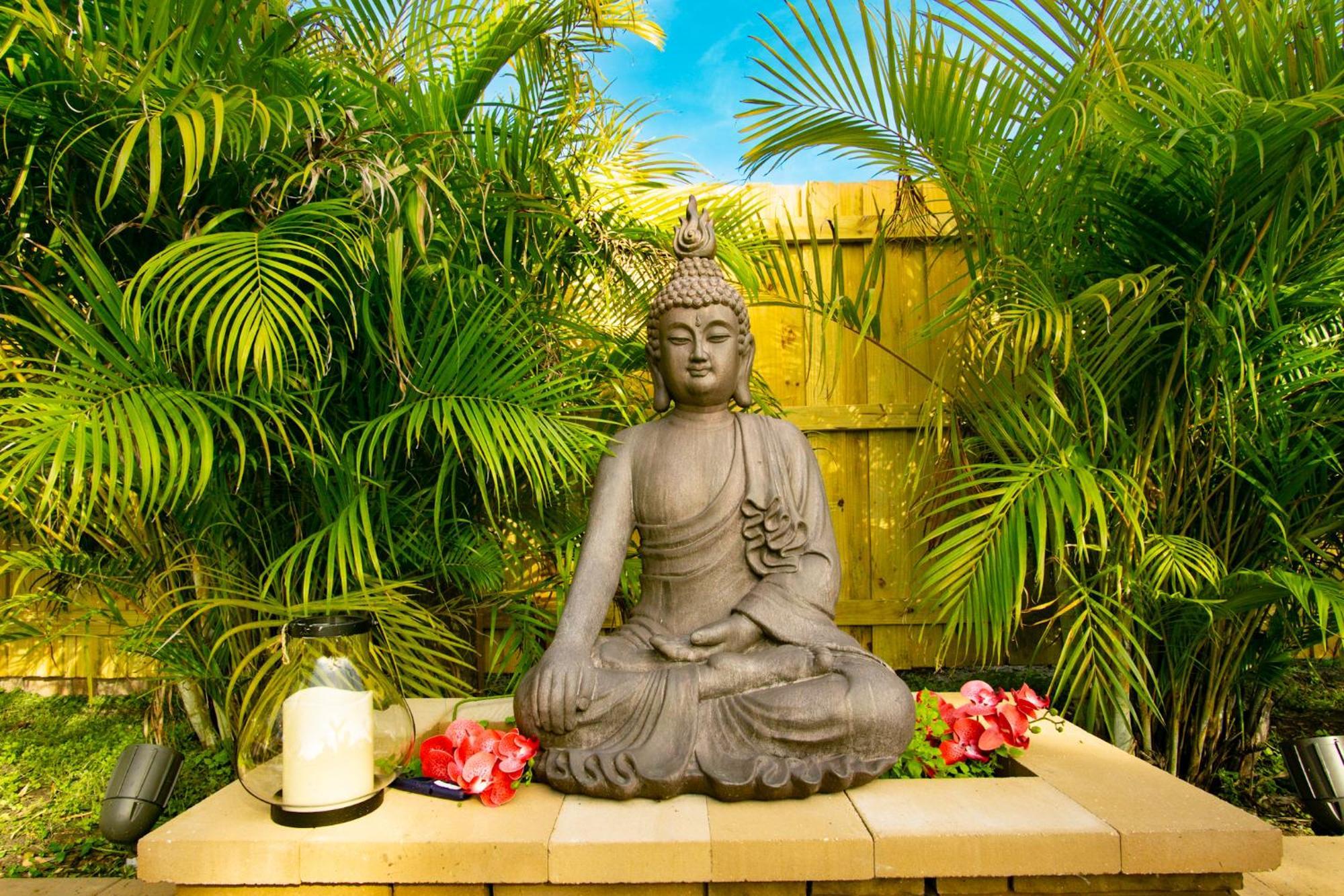 Luxury Zen Den With Heated Pool Just Off Siesta Key Daire Sarasota Dış mekan fotoğraf